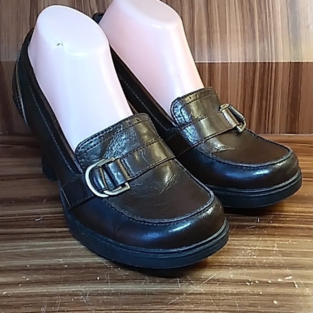 Vintage 1990s Y2K Mudd flat toe chunky heels